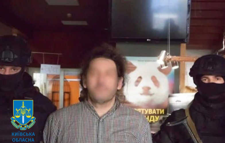 Фотограф, який кривдив дітей протягом кількох років, нарешті за ґратами